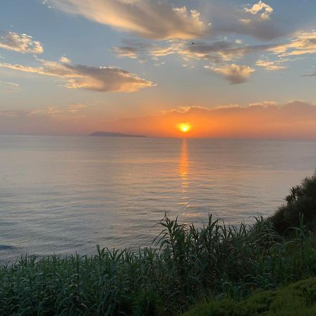 Vacations In Corfu-Antiperni By Corfuescapes Apartment Antipernoi Екстериор снимка